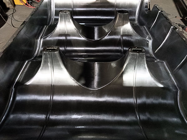 Moldia del tanque delgada1